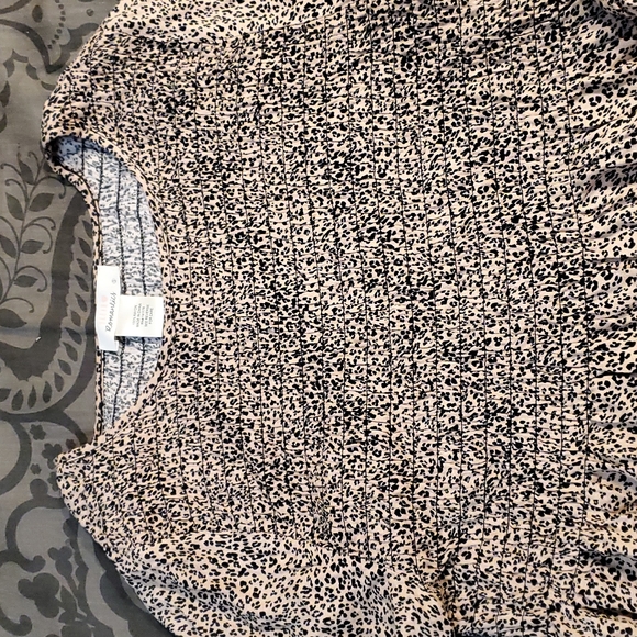 Leopard Peplum Top - Picture 3 of 5